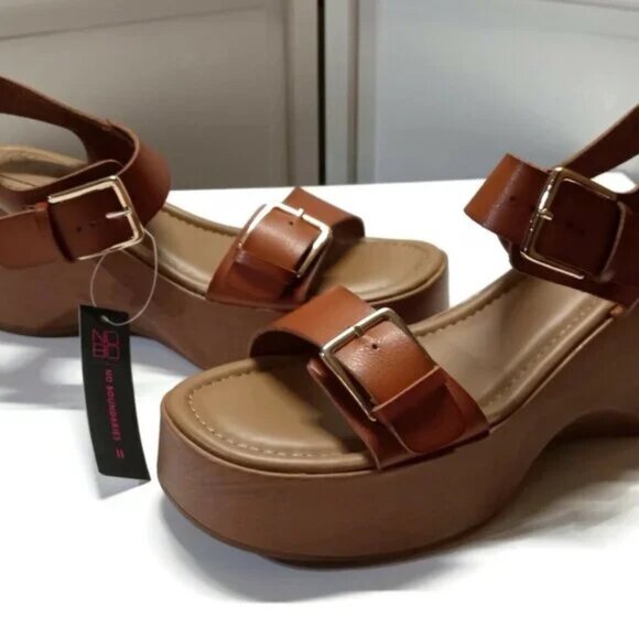 No Boundaries Cognac Adjustable Buckle Platform Sandals Size 11 - Picture 9 of 10